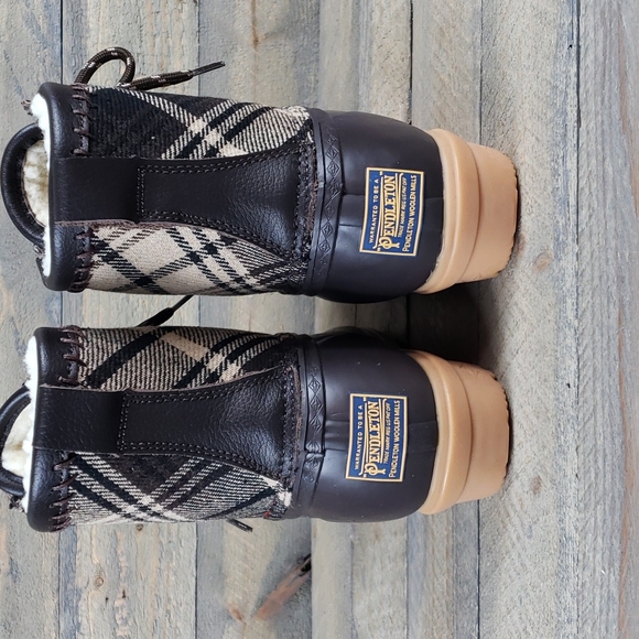 Pendleton Heritage Print Waterproof Duck Boots Brown/ Brown Plaid - Picture 11 of 11